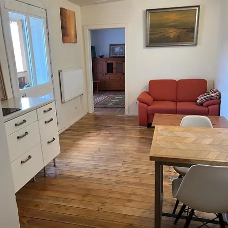 Antike Wohnmoeglichkeit Kurz Und Langfristig 50qm 1 Og Mit Balkon Lauchhammer