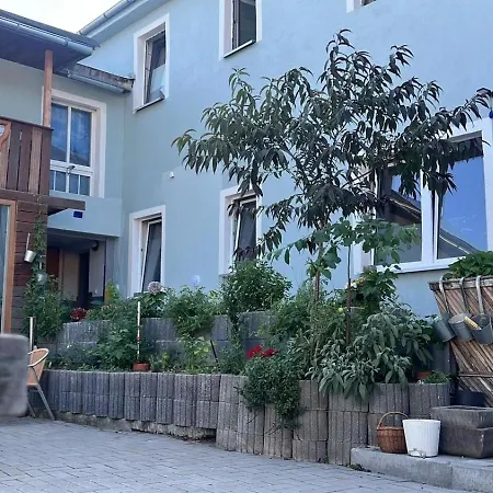 Antike Wohnmoeglichkeit Kurz Und Langfristig 50qm 1 Og Mit Balkon * Lauchhammer
